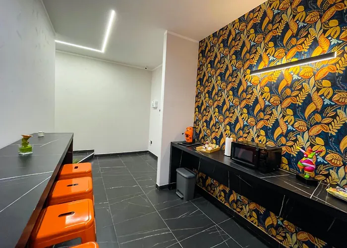 Le Colonne Oda ve Kahvaltı 4*