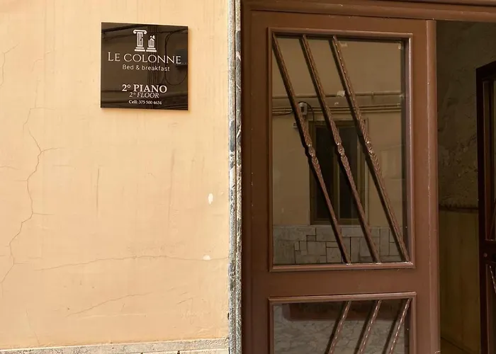 Le Colonne Oda ve Kahvaltı 4*